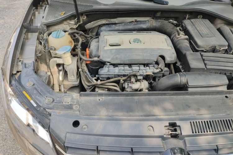 Used Volkswagen Passat 2013 2.0 TSI DSG Ultimate Edition Engine Bay Right