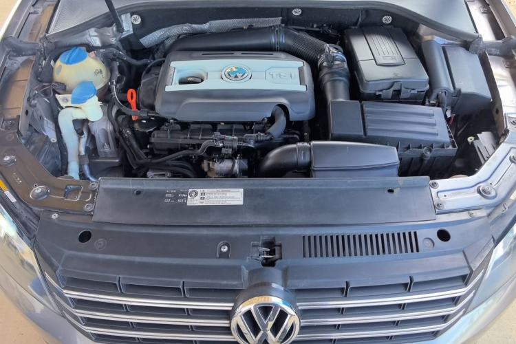 Used Volkswagen Passat 2013 1.8TSI DSG Prestige Edition Engine Bay
