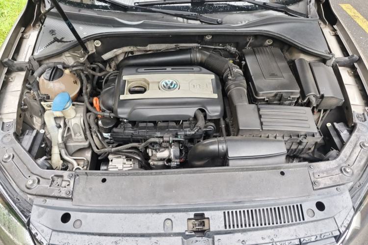 Used Volkswagen Passat 2013 1.8TSI DSG Prestige Edition Engine Bay