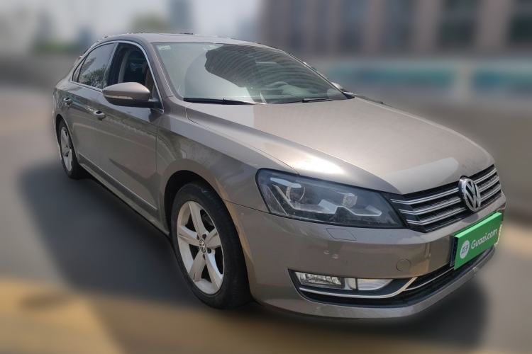 Used Volkswagen Passat 2013 1.8TSI DSG Prestige Edition Front Right 45 Deg