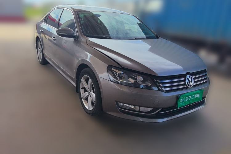 Used Volkswagen Passat 2013 1.8TSI DSG Prestige Edition Front Right 45 Deg