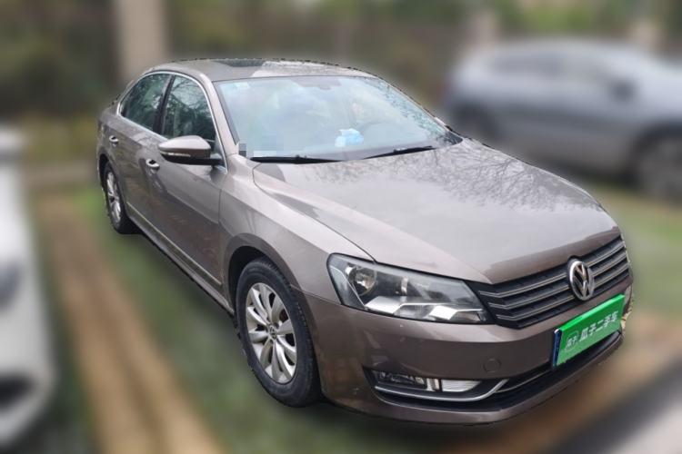 Used Volkswagen Passat 2013 1.8TSI DSG Prestige Edition Front Right 45 Deg