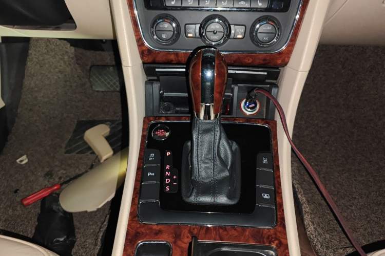 Used Volkswagen Passat 2013 2.0 TSI DSG Prestige Edition Gear Lever