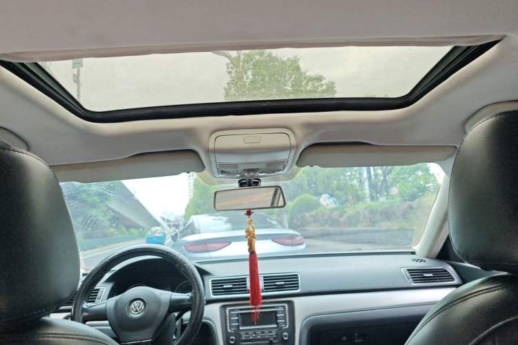 Used Volkswagen Passat 2013 1.8TSI DSG Prestige Edition Headliner