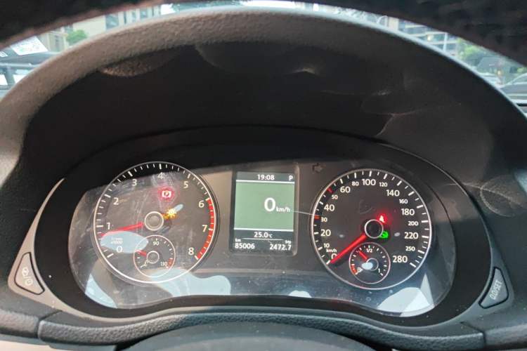 Used Volkswagen Passat 2013 1.8TSI DSG Prestige Edition Instrument Cluster