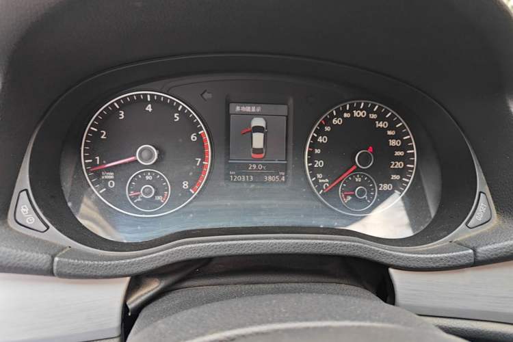 Used Volkswagen Passat 2013 1.8TSI DSG Prestige Edition Instrument Cluster