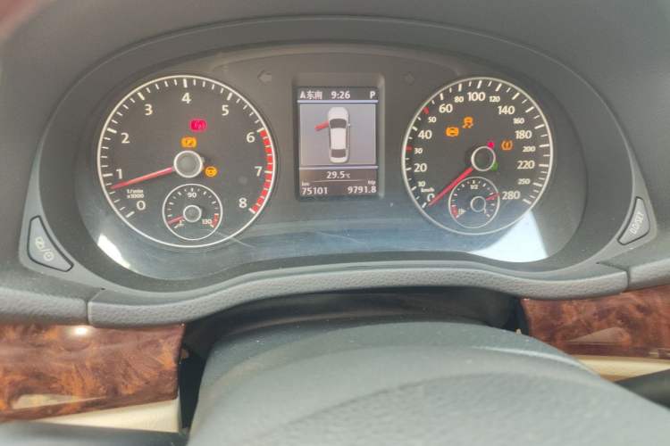Used Volkswagen Passat 2013 2.0 TSI DSG Ultimate Edition Instrument Cluster