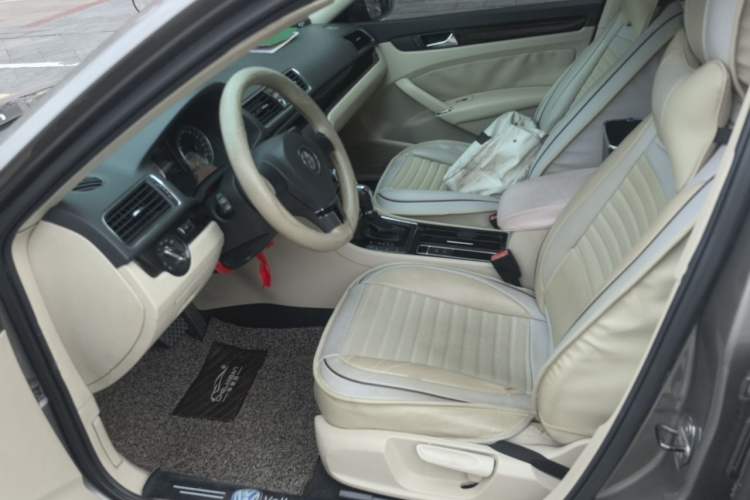 Used Volkswagen Passat 2013 1.8TSI DSG Prestige Edition Left Front Seat