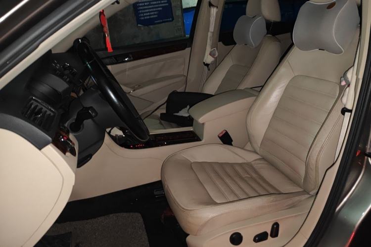 Used Volkswagen Passat 2013 2.0 TSI DSG Prestige Edition Left Front Seat
