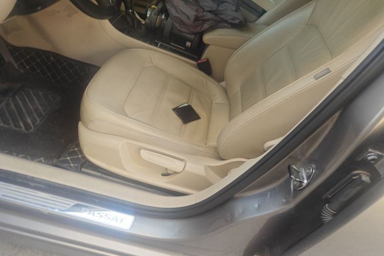 Used Volkswagen Passat 2013 1.8TSI DSG Prestige Edition Left Front Seat