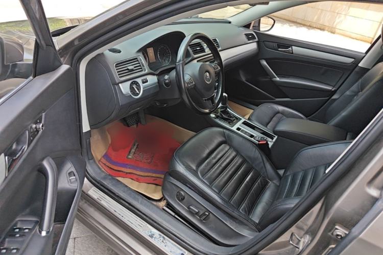 Used Volkswagen Passat 2013 1.8TSI DSG Prestige Edition Left Front Seat