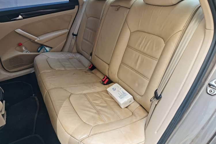 Used Volkswagen Passat 2013 1.8TSI DSG Prestige Edition Left Rear Seat