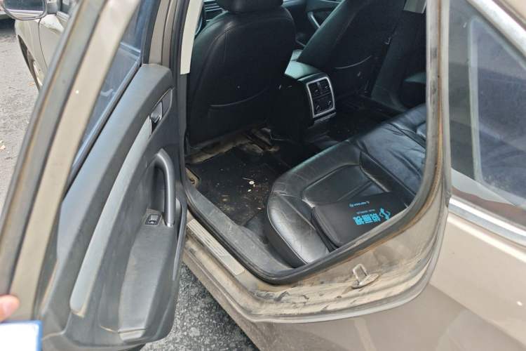 Used Volkswagen Passat 2013 1.8TSI DSG Prestige Edition Left Rear Seat