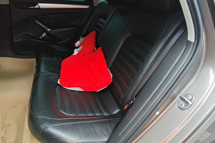 Used Volkswagen Passat 2013 1.8TSI DSG Prestige Edition Left Rear Seat