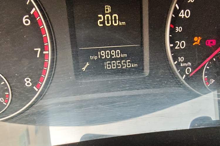Used Volkswagen Passat 2013 1.8TSI DSG Prestige Edition Odometer Close Up