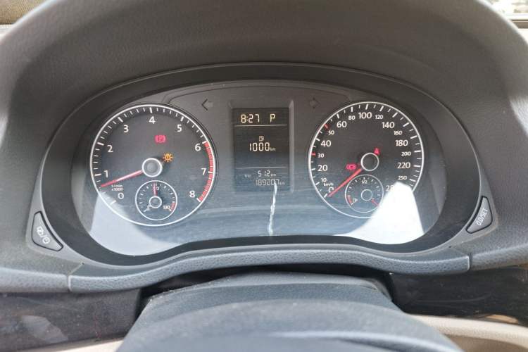 Used Volkswagen Passat 2013 1.4 TSI DSG Prestige Edition Odometer Close Up