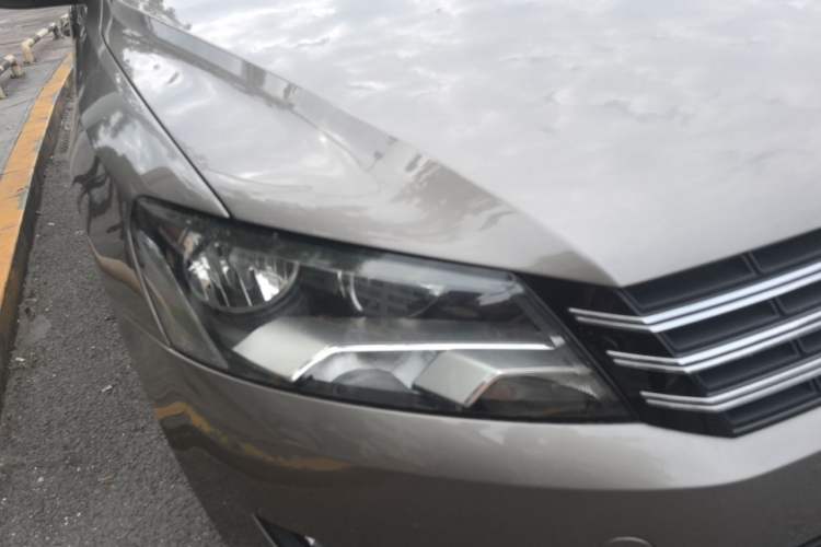 Used Volkswagen Passat 2013 1.8TSI DSG Prestige Edition Right Front Headlight