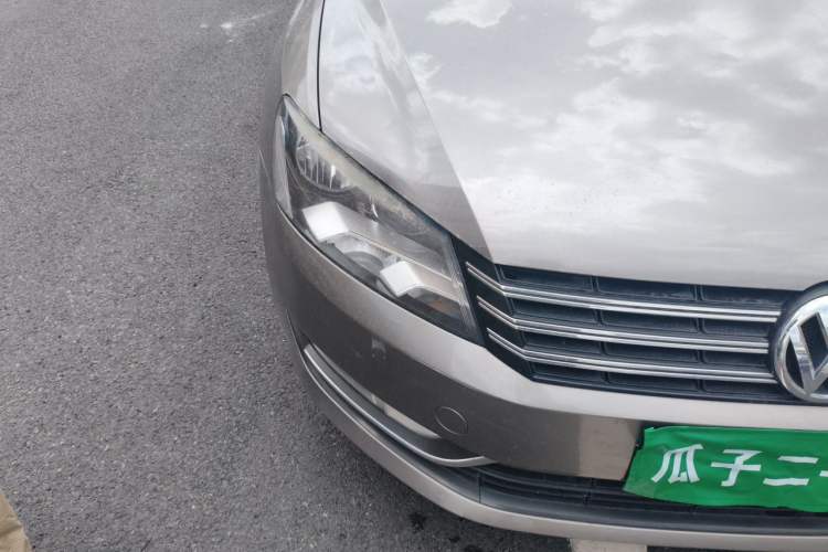Used Volkswagen Passat 2013 1.8TSI DSG Prestige Edition Right Front Headlight