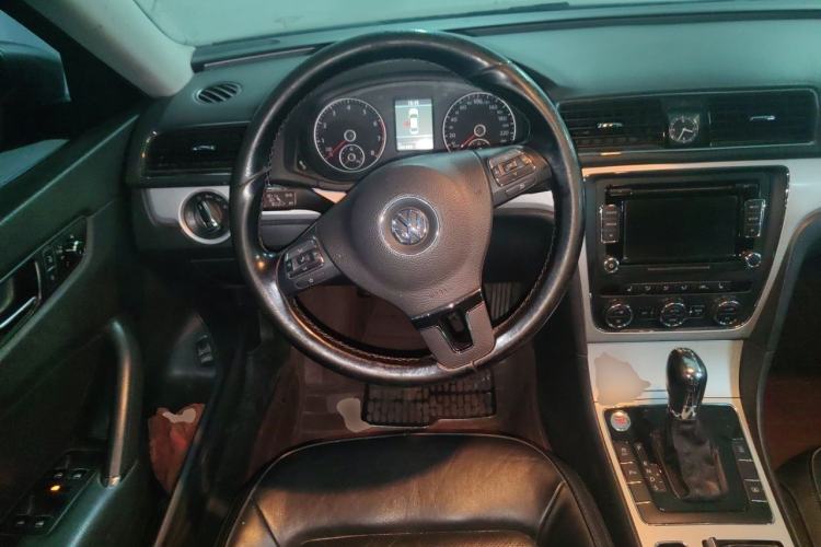 Used Volkswagen Passat 2013 2.0 TSI DSG Prestige Edition Steering Wheel