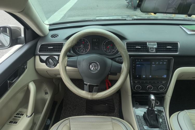 Used Volkswagen Passat 2013 1.8TSI DSG Prestige Edition Steering Wheel