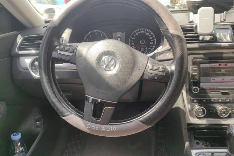Used Volkswagen Passat 2013 1.8TSI DSG Prestige Edition Steering Wheel