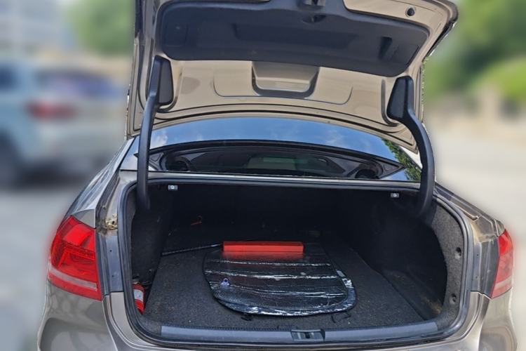 Used Volkswagen Passat 2013 1.8TSI DSG Prestige Edition Trunk