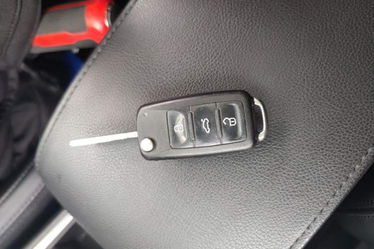 Used Volkswagen Passat 2013 1.8TSI DSG Prestige Edition Vehicle Key