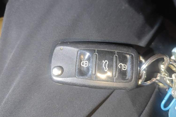 Used Volkswagen Passat 2013 2.0 TSI DSG Ultimate Edition Vehicle Key