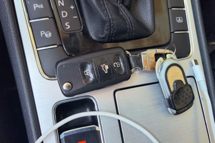 Used Volkswagen Passat 2013 1.8TSI DSG Prestige Edition Vehicle Key