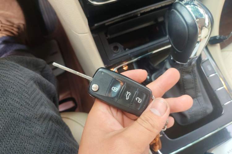 Used Volkswagen Passat 2013 1.8TSI DSG Prestige Edition Vehicle Key