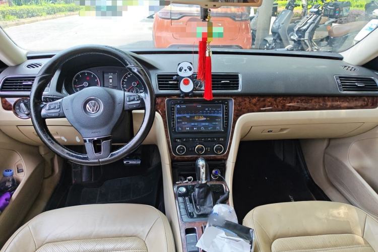 Used Volkswagen Passat 2013 1.8TSI DSG Prestige Edition Center Console