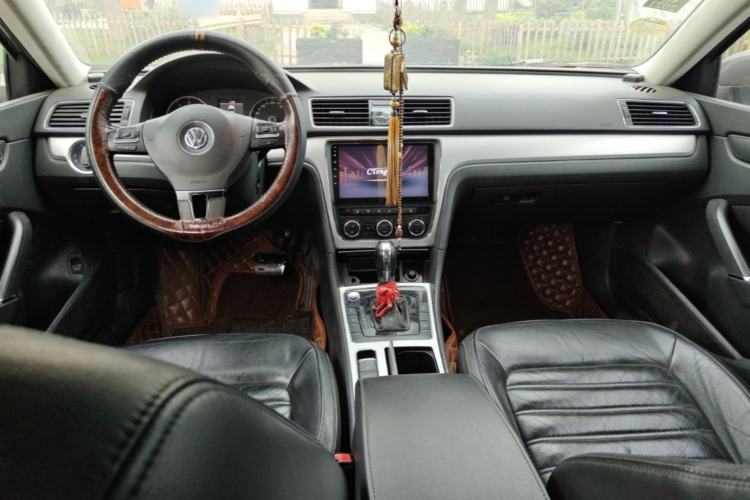 Used Volkswagen Passat 2013 1.8TSI DSG Prestige Edition Center Console