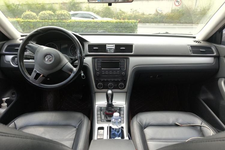 Used Volkswagen Passat 2013 1.8TSI DSG Prestige Edition Center Console