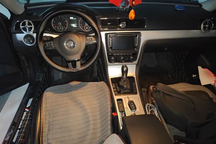 Used Volkswagen Passat 2013 1.4 TSI DSG Prestige Edition Center Console