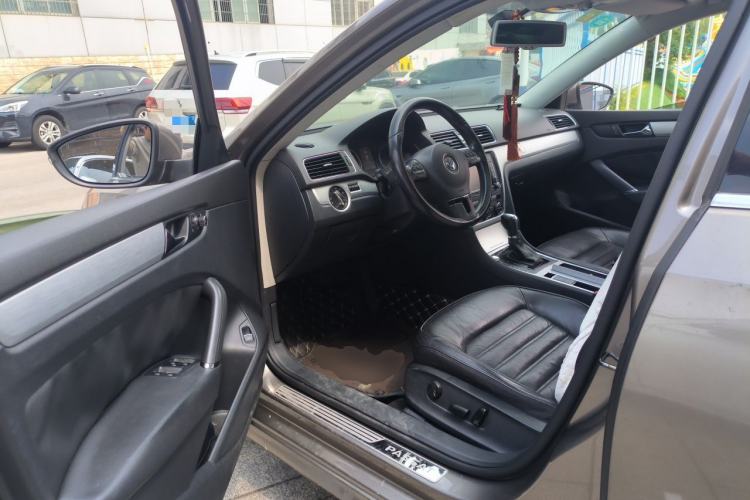 Used Volkswagen Passat 2013 1.8TSI DSG Prestige Edition Driver Seat