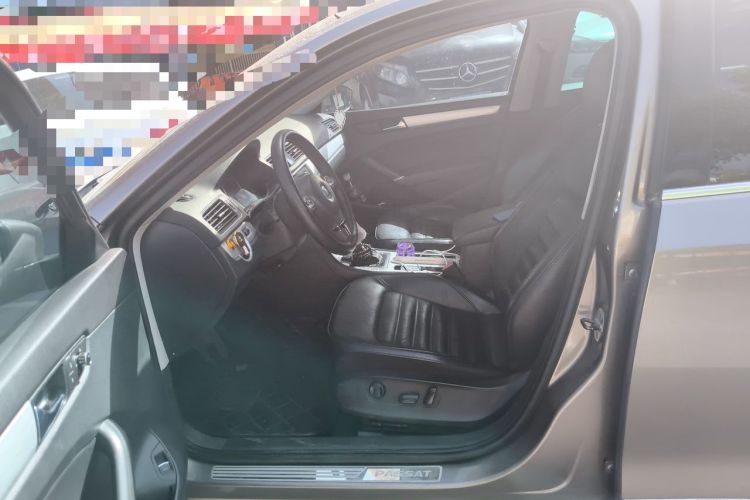 Used Volkswagen Passat 2013 1.8TSI DSG Prestige Edition Driver Seat