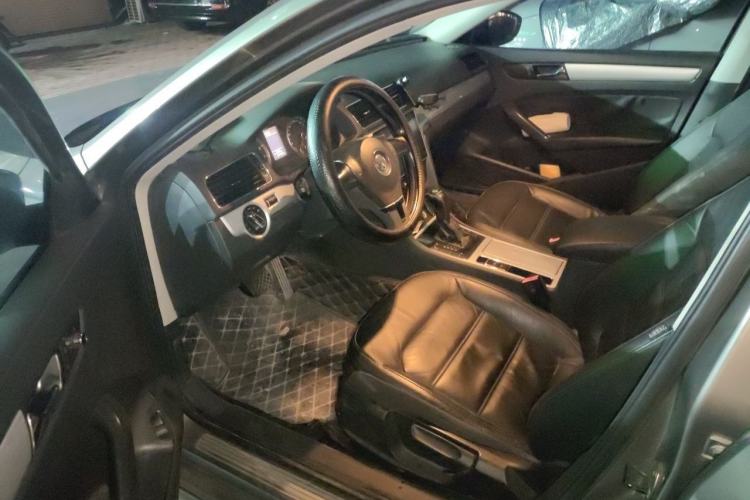Used Volkswagen Passat 2013 1.8TSI DSG Prestige Edition Driver Seat