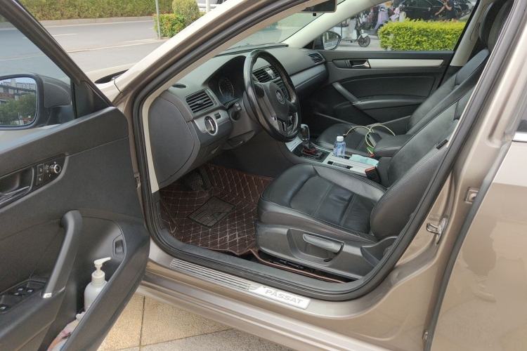 Used Volkswagen Passat 2013 1.8TSI DSG Prestige Edition Driver Seat