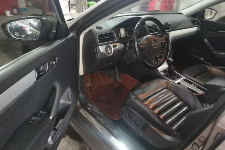 Used Volkswagen Passat 2013 2.0 TSI DSG Prestige Edition Driver Seat