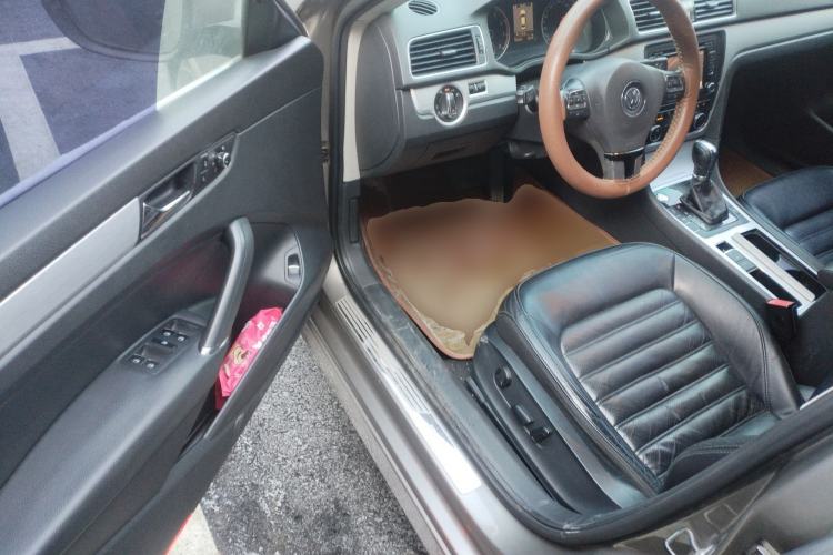 Used Volkswagen Passat 2013 1.8TSI DSG Prestige Edition Driver Seat