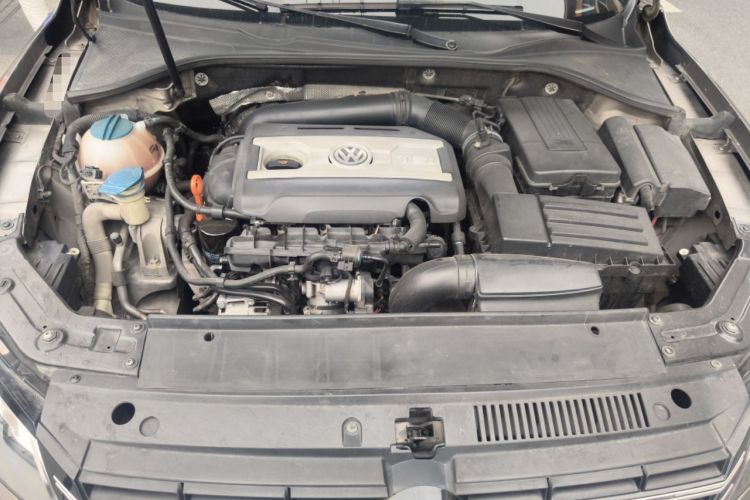 Used Volkswagen Passat 2013 1.8TSI DSG Prestige Edition Engine Bay