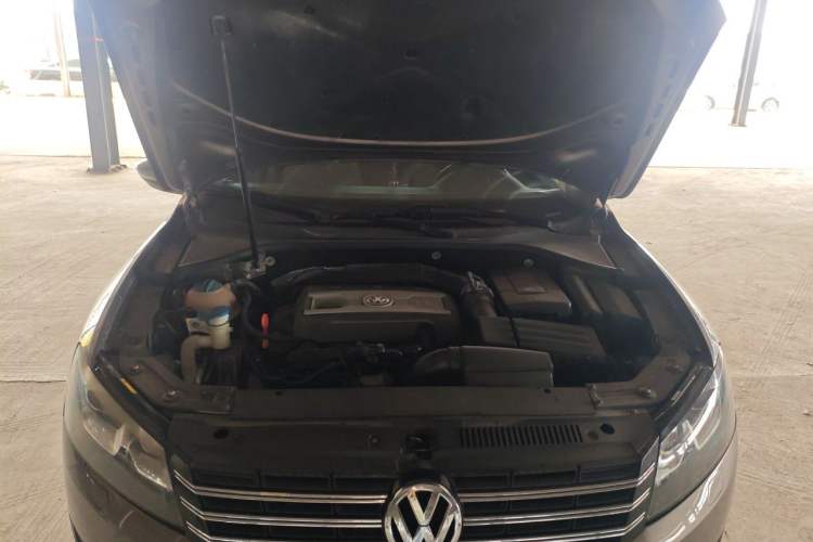 Used Volkswagen Passat 2013 2.0 TSI DSG Prestige Edition Engine Bay