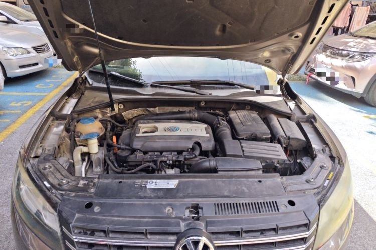 Used Volkswagen Passat 2013 1.8TSI DSG Prestige Edition Engine Bay