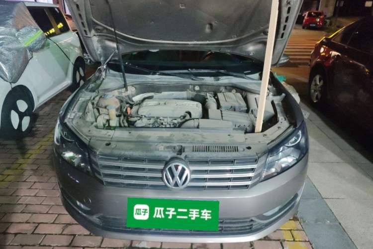 Used Volkswagen Passat 2013 1.8TSI DSG Prestige Edition Engine Bay