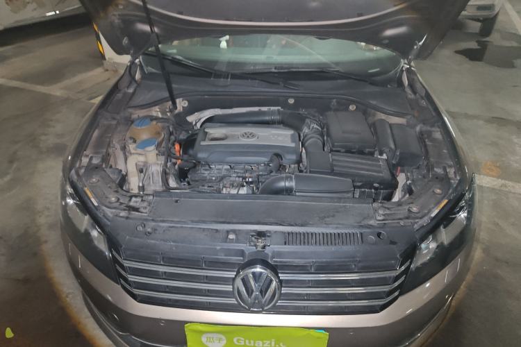 Used Volkswagen Passat 2013 1.8TSI DSG Prestige Edition Engine Bay