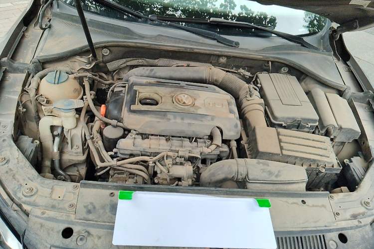 Used Volkswagen Passat 2013 1.8TSI DSG Ultimate Edition Engine Bay