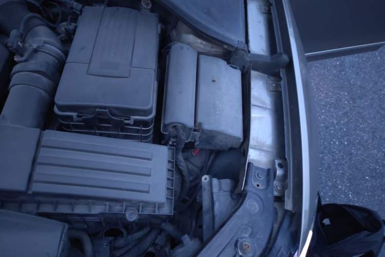 Used Volkswagen Passat 2013 1.8TSI DSG Prestige Edition Engine Bay Left