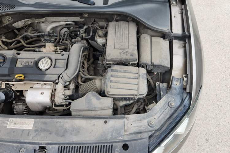 Used Volkswagen Passat 2013 1.4 TSI DSG Prestige Edition Engine Bay Left