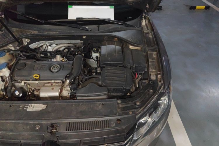 Used Volkswagen Passat 2013 1.4 TSI DSG Prestige Edition Engine Bay Left