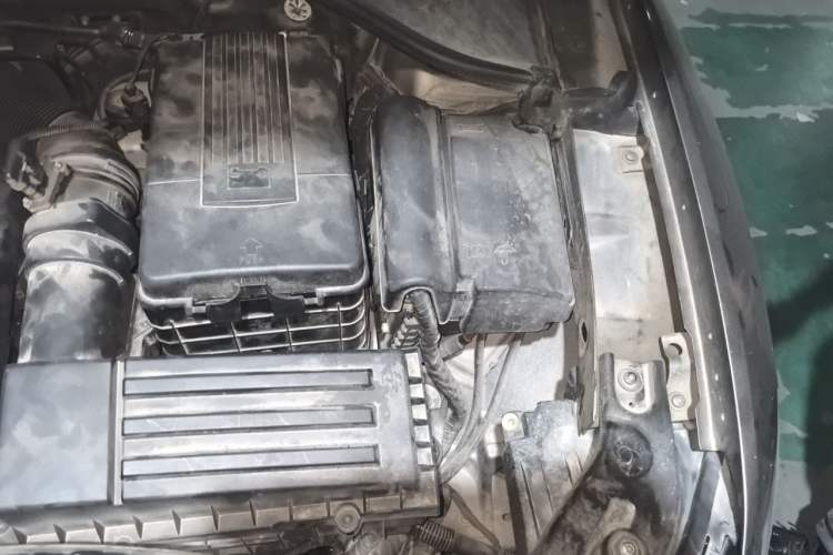 Used Volkswagen Passat 2013 1.8TSI DSG Prestige Edition Engine Bay Left